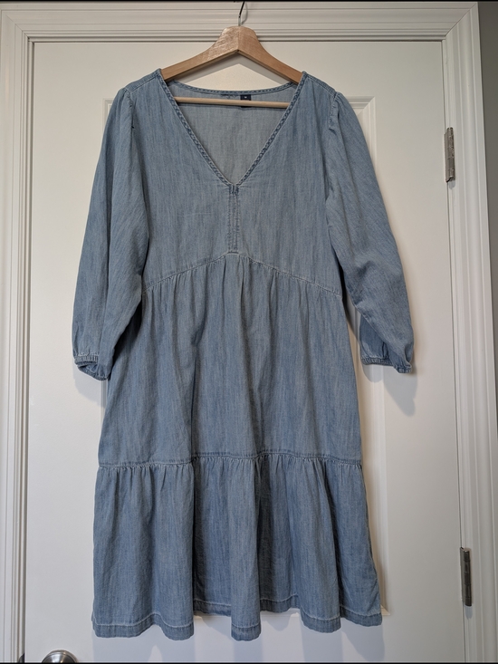 GAP Dresses & Skirts - GAP Organic Cotton Light Blue V-Neck Denim Midi Dress‎
